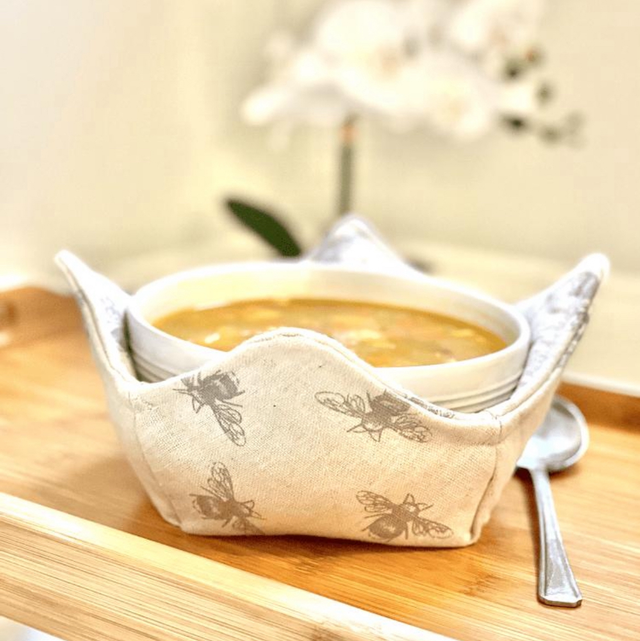 Bees in Beige Bowl Cozy”