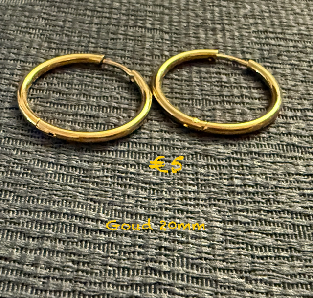 Oorbellen goud 20mm