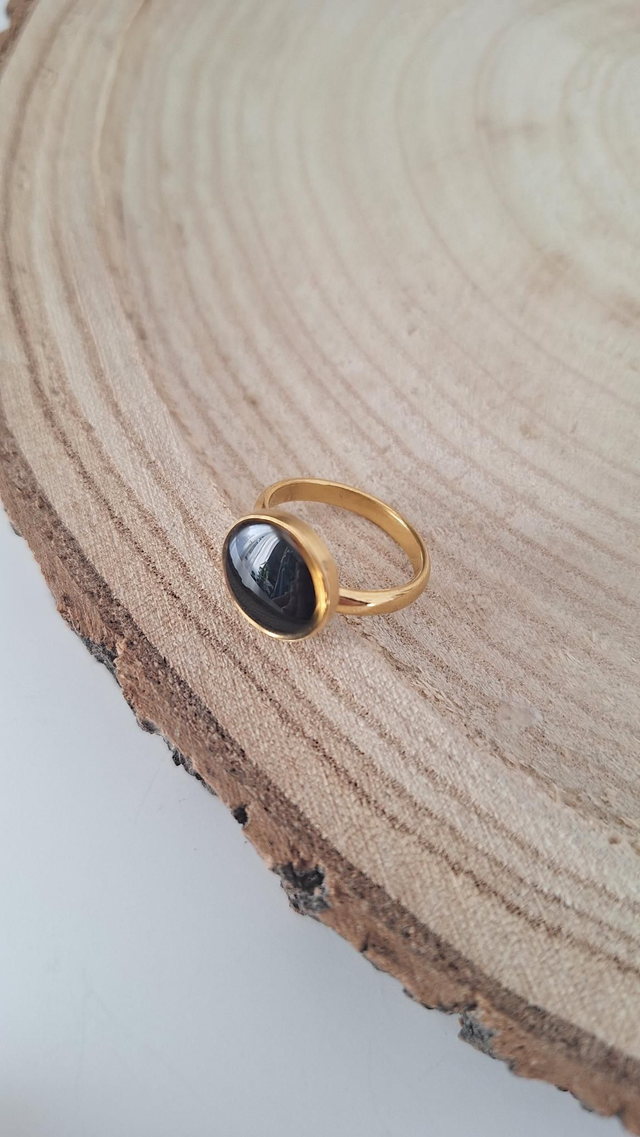Bague réglable dorées rond noir