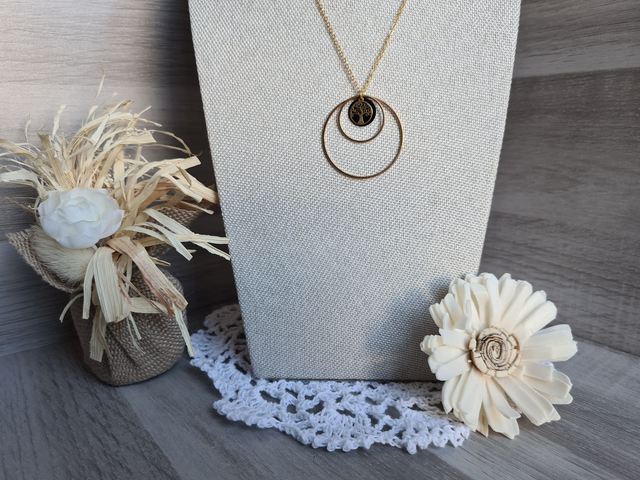 Collier Doré et noir avec arbre de vie