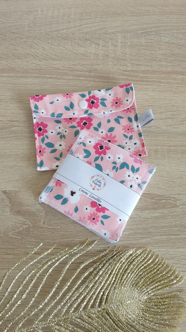 Pochette imperméable + 4 cotons démaquillants fleurs rose 