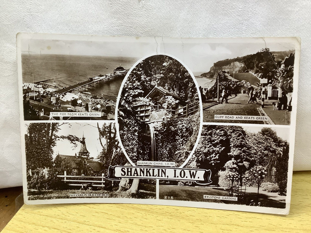 Shanklin, Isle of Wight, Multiview Pier, Old Church, Excel Series vintage postcard. Our Ref No. R643 £2.50