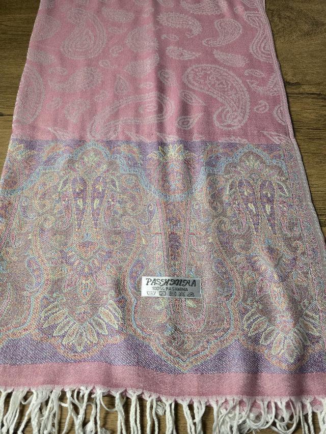 Pashmina shawl