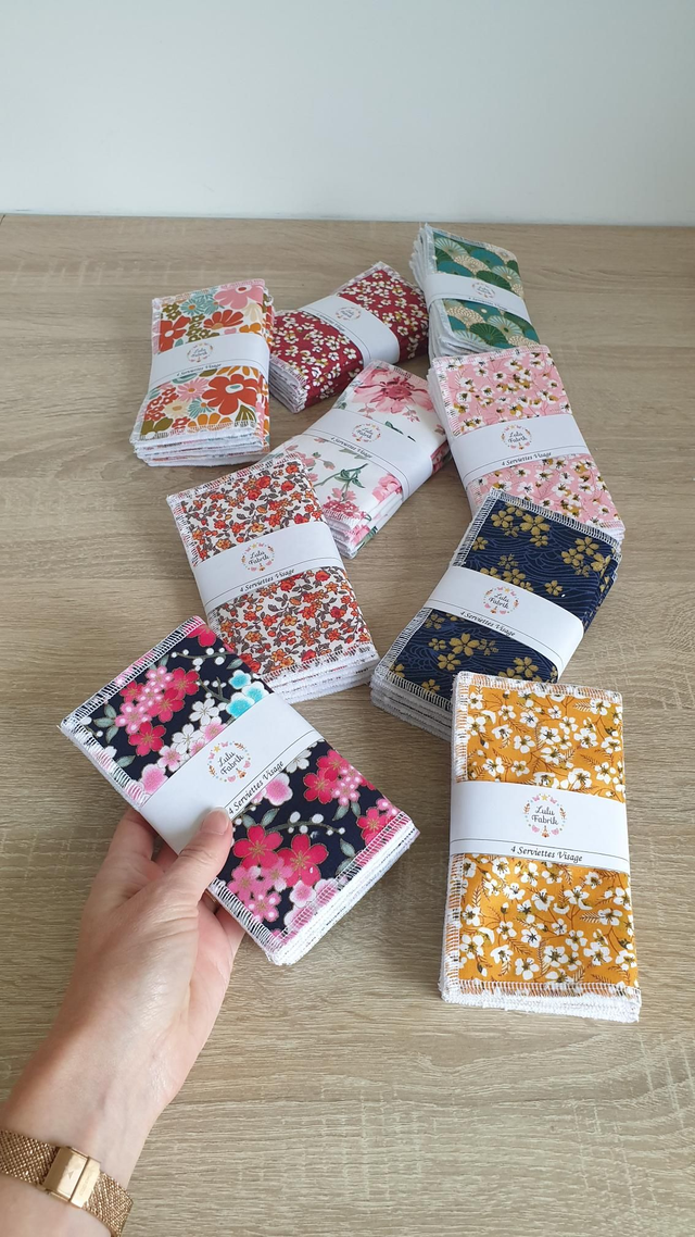 Lot de 4 serviettes visage FLEURI ROUGE