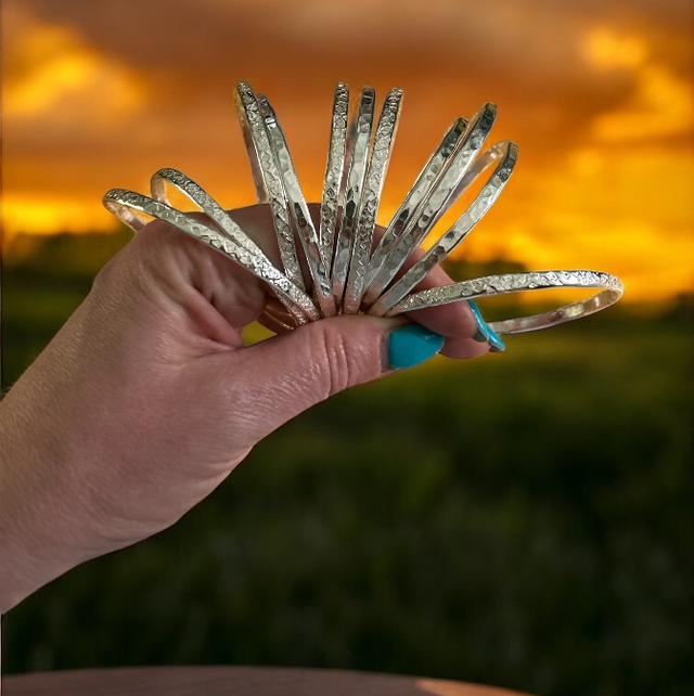 Hammered bangle 7cm diameter 