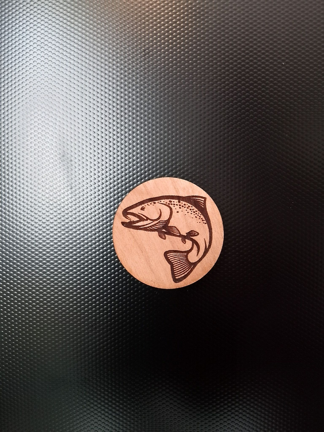 🧲 Magnet en bois gravé – 4 cm