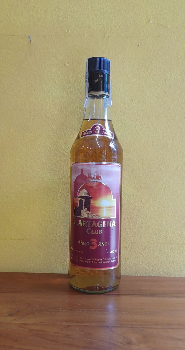 Rum Cartagena Club 3 años 7 dl
