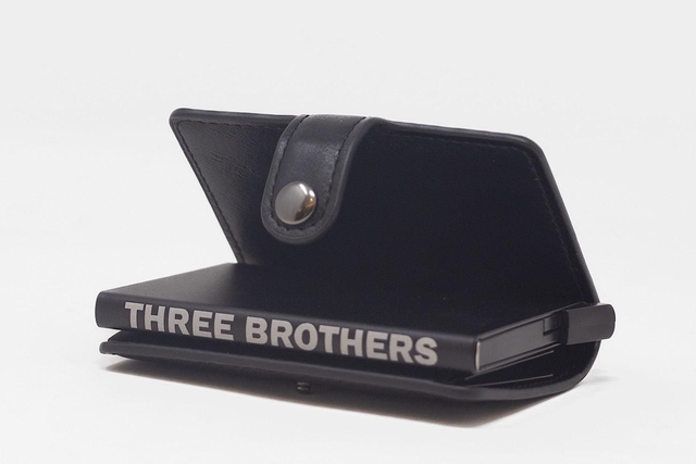 PORTACARTE CON CHIUSURA