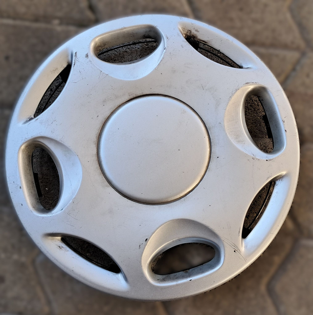 Enjoliveur Renault Laguna/Clio/Kangoo/Twingo Modéle Barcelone 14p Occasion 