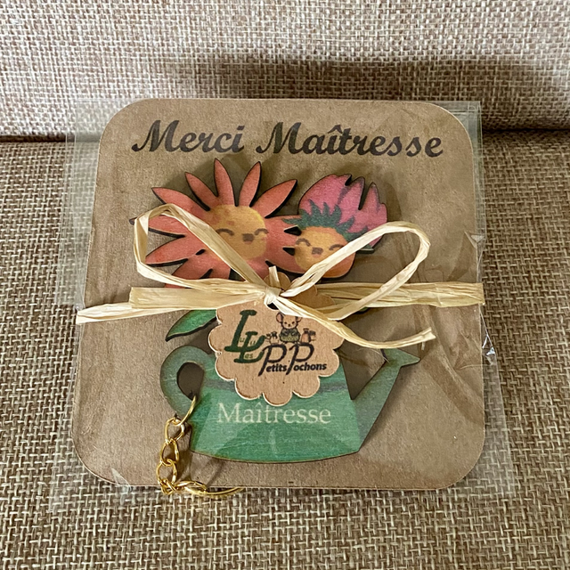 Porte-clés ou Magnet Merci maîtresse ou Merci Nounou
