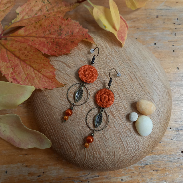 Parure orange et bronze 2 - Boucles d&#039;oreille orange foncé longues