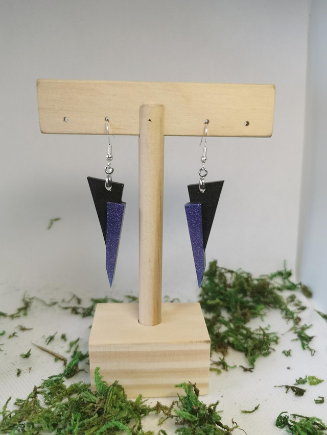 Tiges Noires et violettes