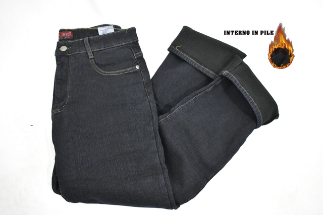 Jeans regular fit con imbottitura interna Felpata