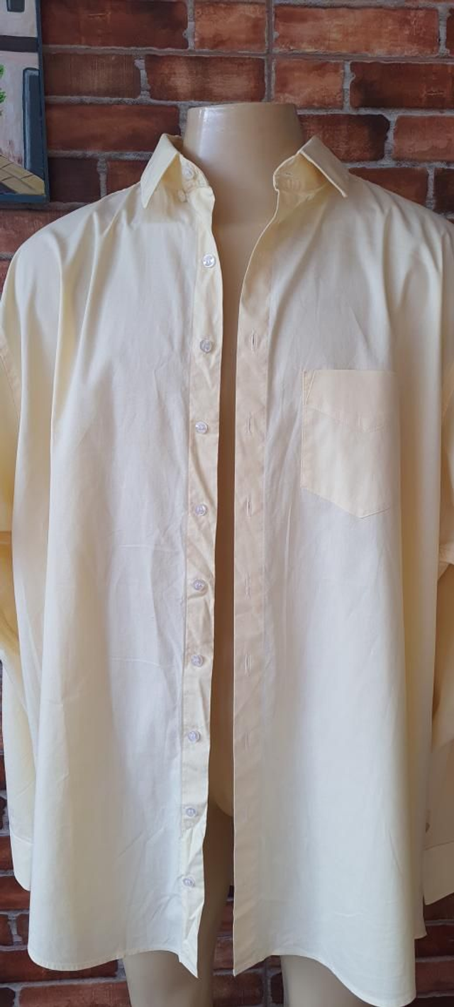 Camisa Social Masc. Cor Amarelo Claro.T/09