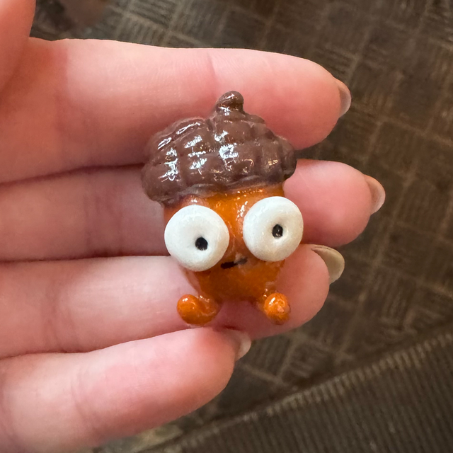 Żołądź 🌳 - figurka