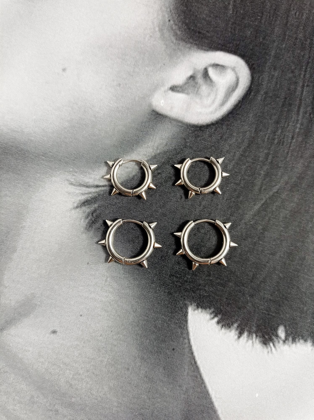 Argola click spikes em aço inoxidável