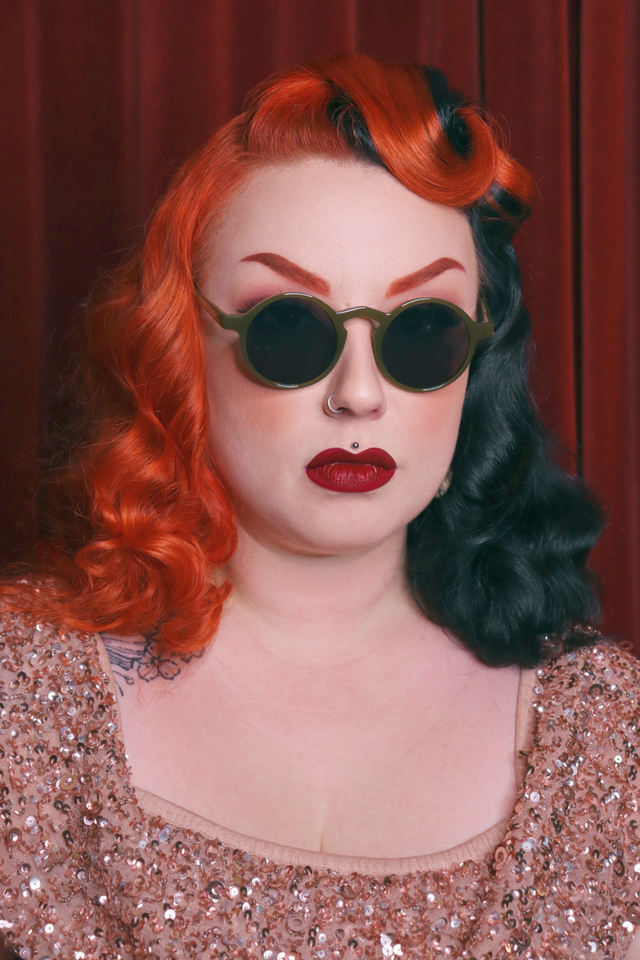 Sunglasses • La 1940