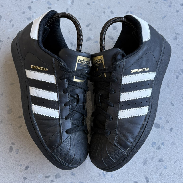 Adidas Superstar Core Black Cloud White Gold (Taille 38)