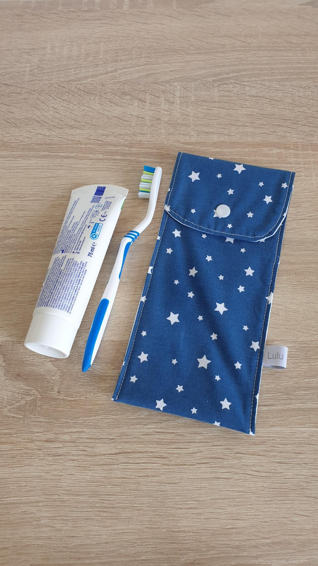 Etui à couverts ou brosse à dents imperméable étoiles marine
