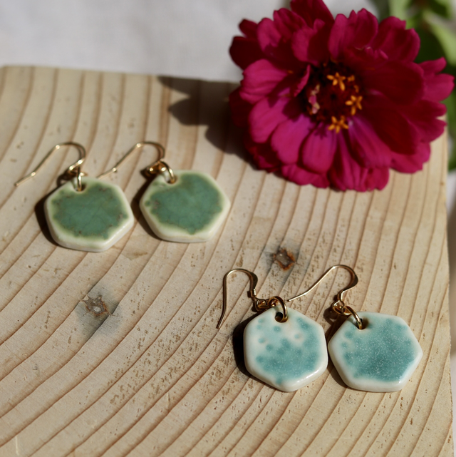 Boucles d&#039;oreilles en porcelaine 