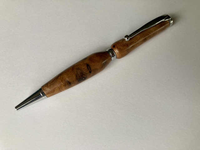 Burr wood twist pen