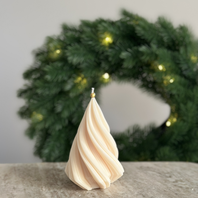 Csavart fenyőfa gyertya