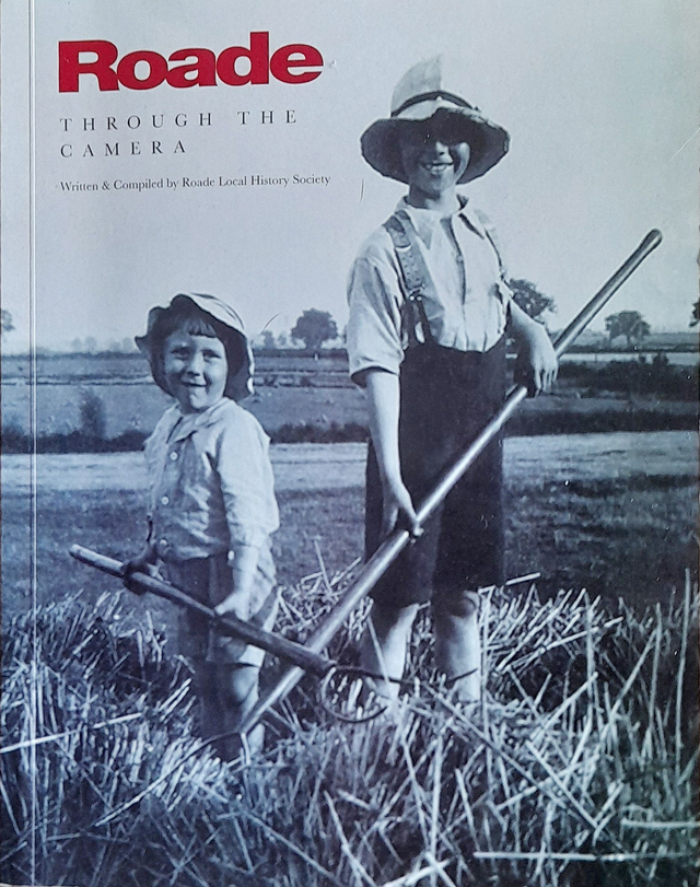 Roade through the camera - Collection from Roade Only