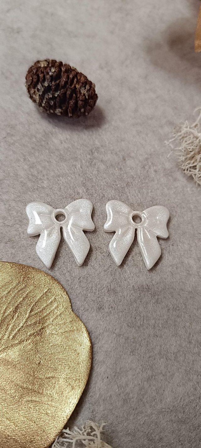 Pampilles noeud blanc nacré 