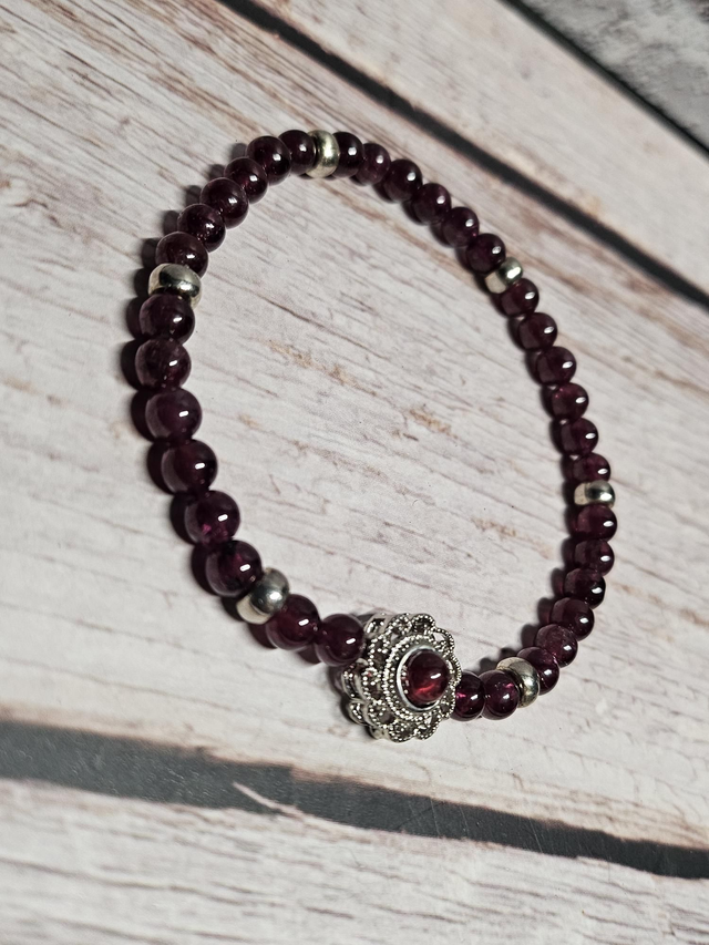 Bracelet en Grenat – 4 mm