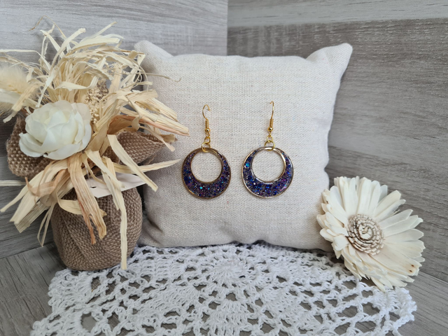 Boucles d&#039;oreilles créoles bleues et violettes Légères Et Hypoallergénique