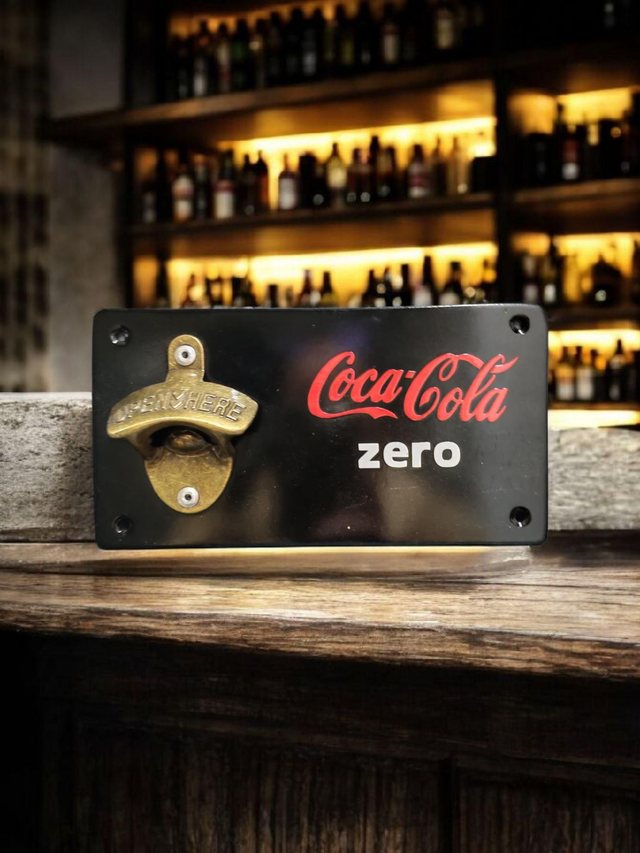 décapsuleur Mural Coca-Cola Zéro