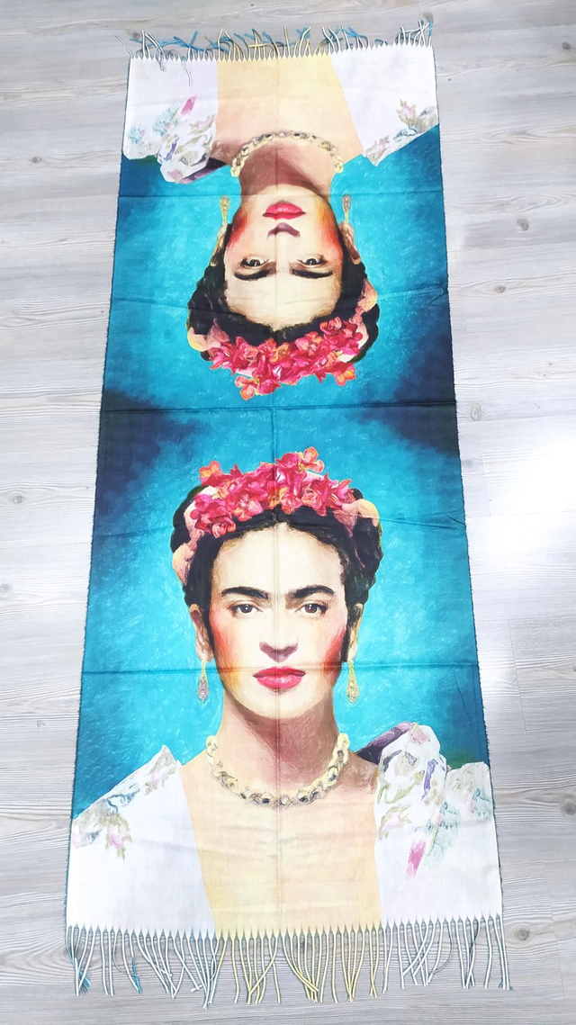 Stola Frida Kahlo Ritratto 