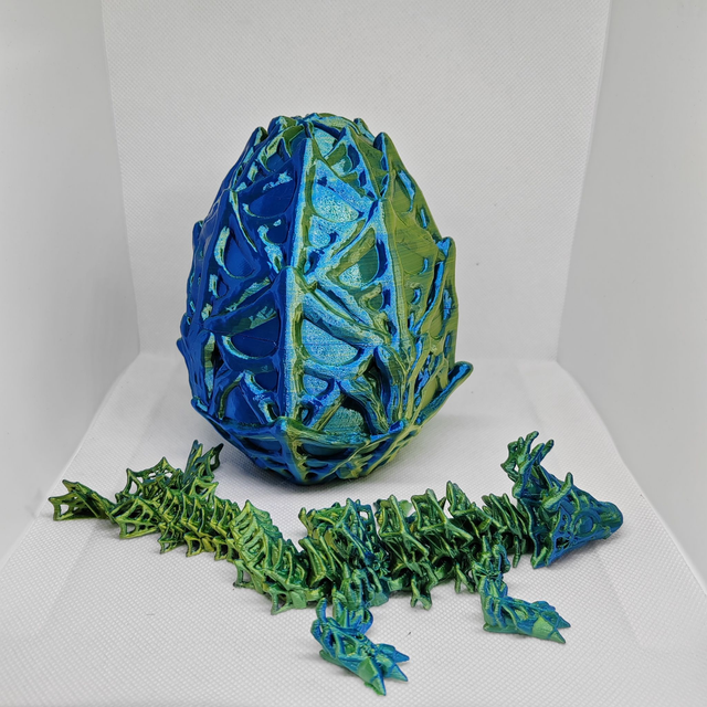 Oeuf de dragon toile d&#039;araignée 