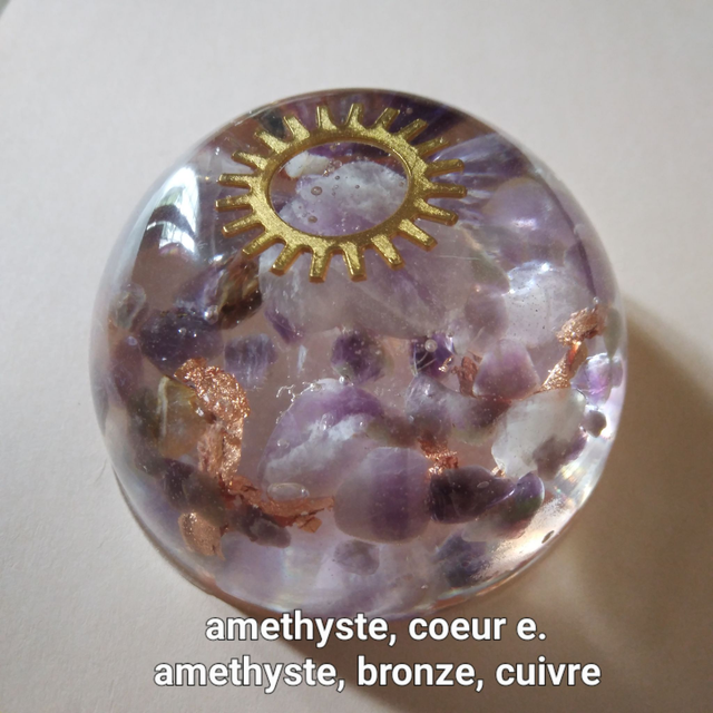 Orgonite demi sphère améthyste
