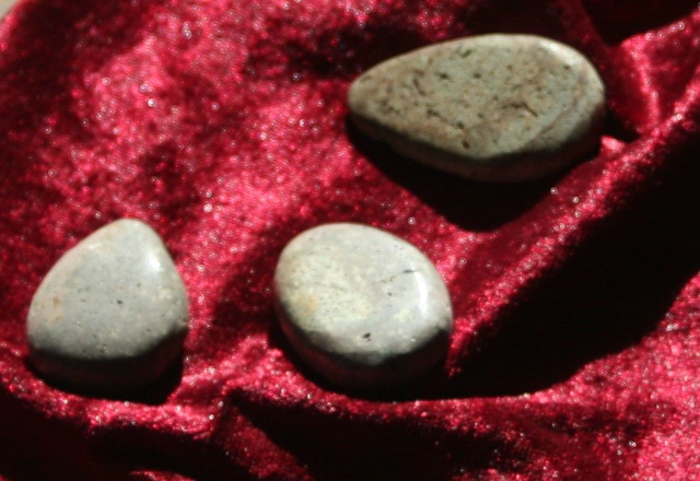 Suevit Steine Anhänger