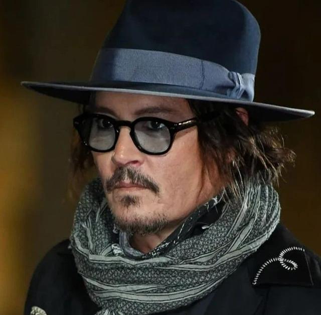 JOHNNY DEPP style