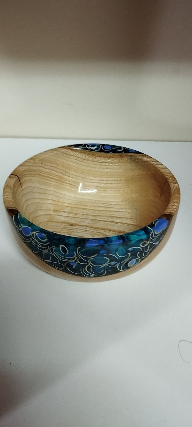 Vide poche en frêne et résine époxy