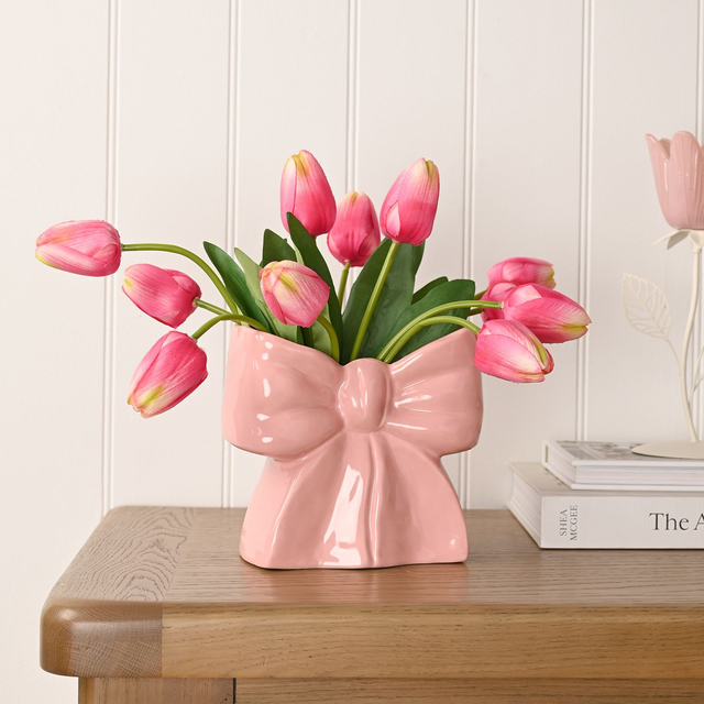 Hestia Pink Bow Shaped Ceramic Vase – Statement Home Décor