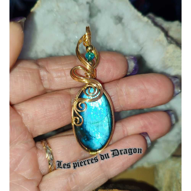 Pendentif Magie Hypnotique