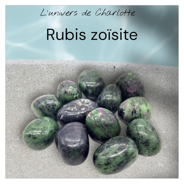 Pierre roulée "Rubis zoïsite"