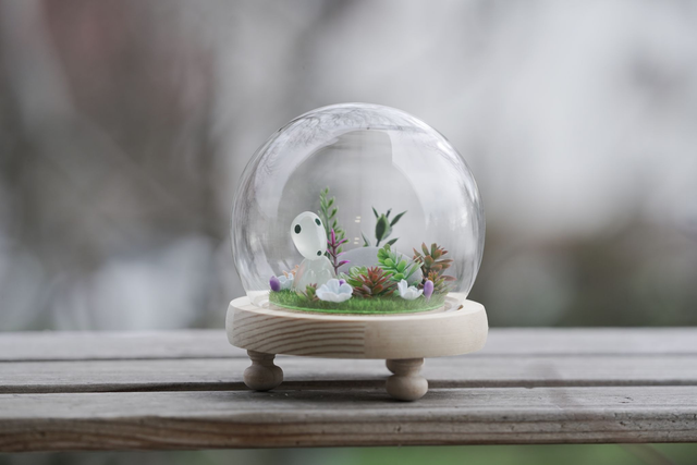 DIORAMA - Kodama s kamínkem