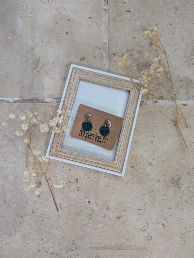 Boucles d&#039;oreilles clous ronds vertes 