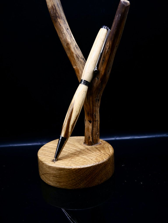 Stylo art deco gris Erable échauffé