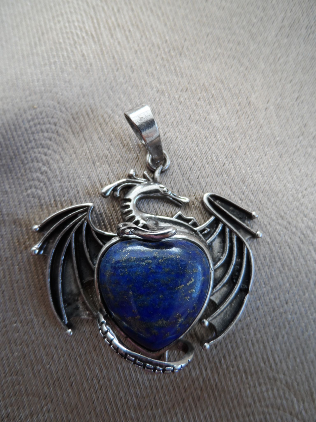 Pendentif Coeur de Dragon