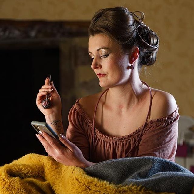 PORTE-CLE POMME DE TOULINE BI-COLORE