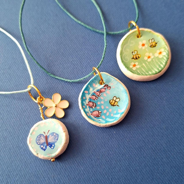 Collane "Piccoli Amici" - farfalla - api