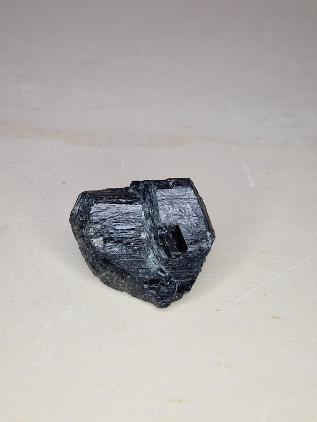 Tourmaline noire / 076