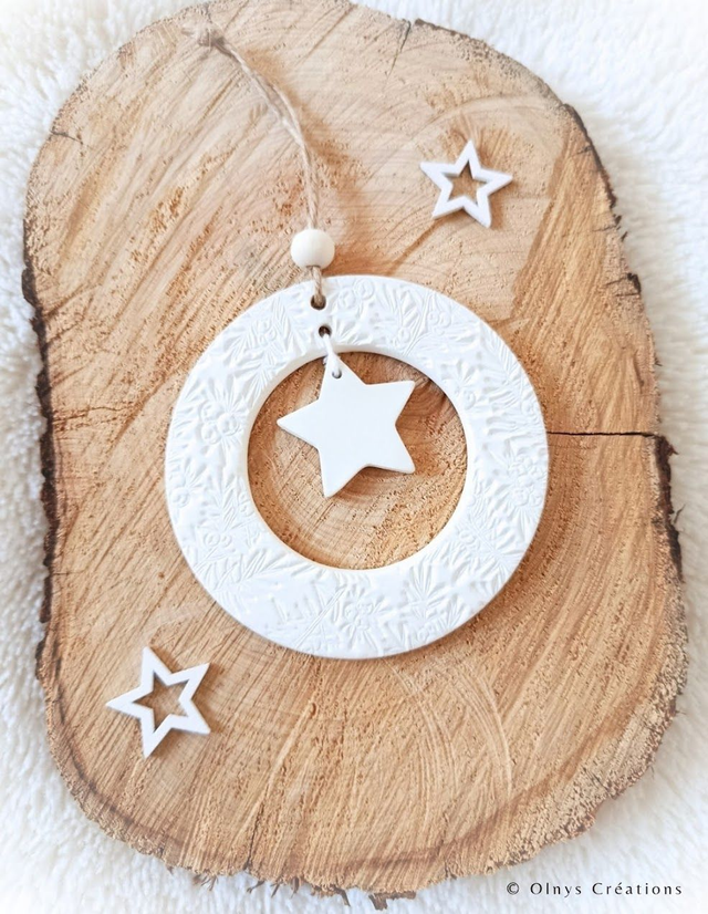 Décoration de Noël en argile avec petite étoile suspendue