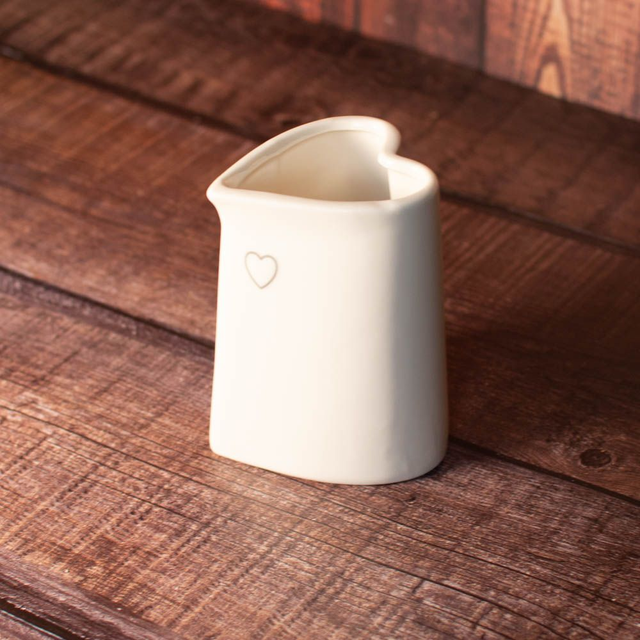 Tall Heart Vase, 11cm