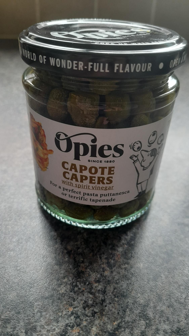 Opines Capote Capers
